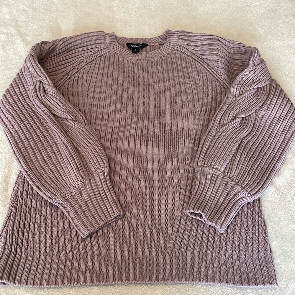 Simply Vera Wang mauve sweater